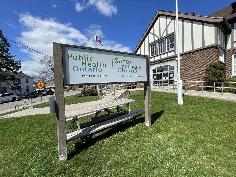 Outbreak Management 101: Steps to Contain Norovirus in Ontario LTC Facilities 2 What to Expect During a PHO